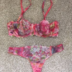 Calvin Klein Intimate Embroidered Bra Thong Set